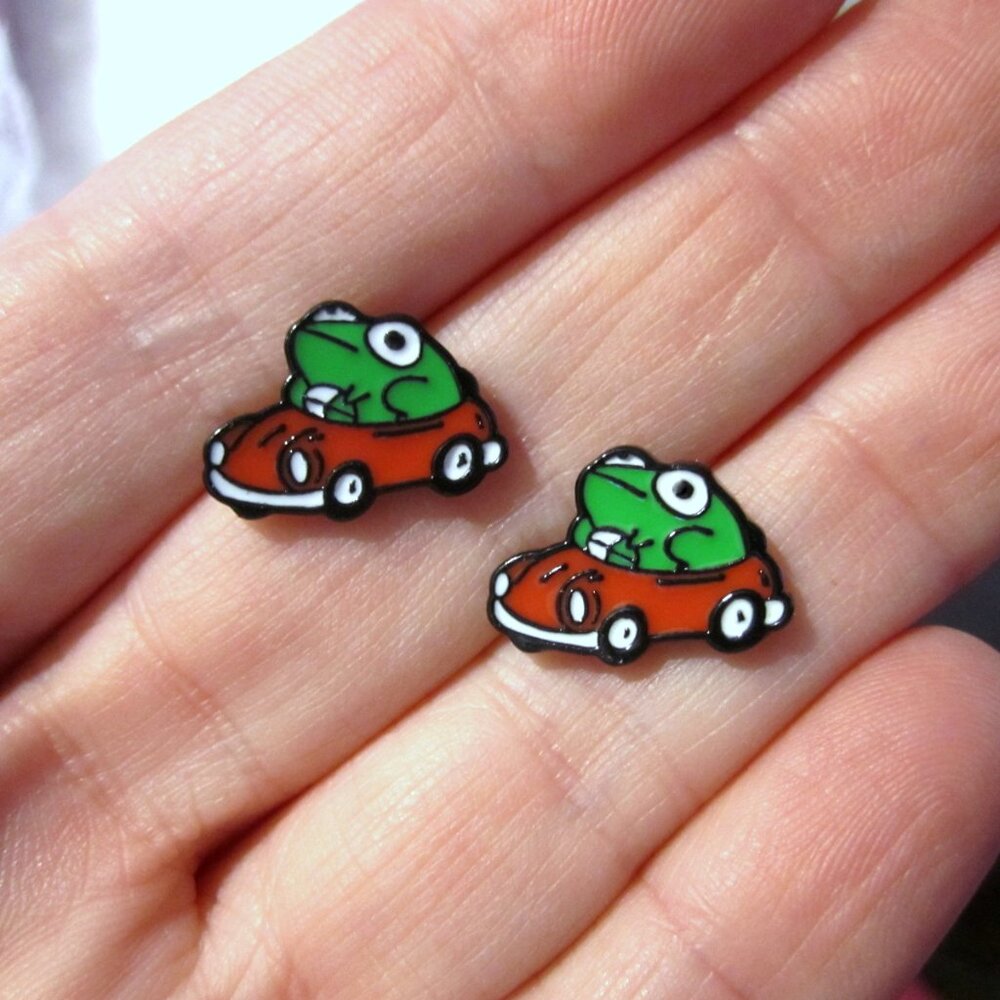 Frog in Car Earrings~Hypoallergenic